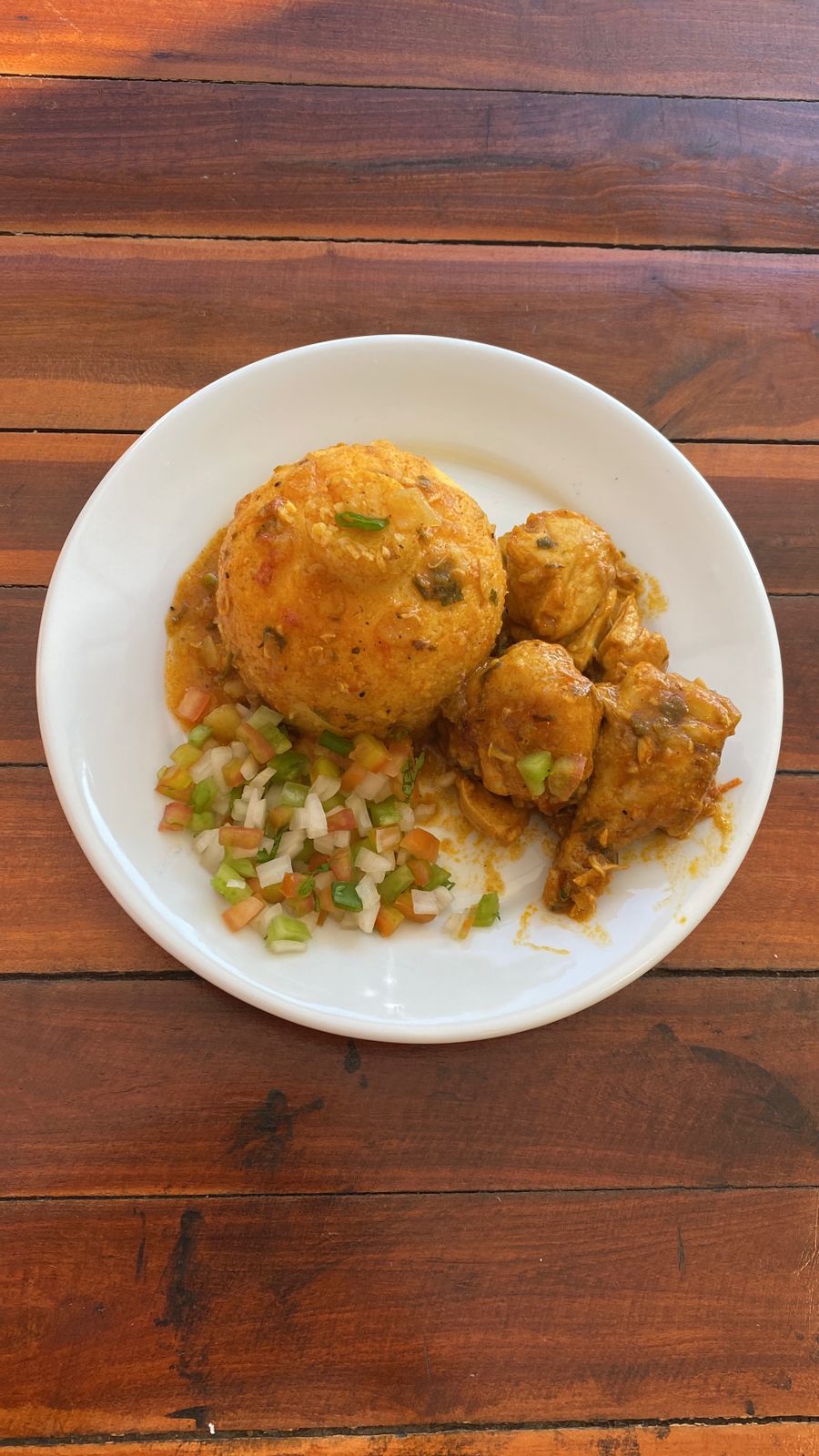 CUSCUZ COM GALINHA GUISADA 